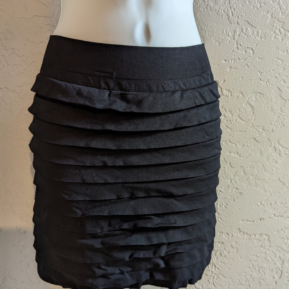 Tight Black Ruffled Mini Skirt Size Small. - Picture 1 of 4